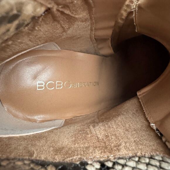 BCBGENERATION HINNA POINTED TOE HEELED ANKLE BOOTIES NATURAL SNAKE NWOB SIZE 6.5 - Picture 11 of 12
